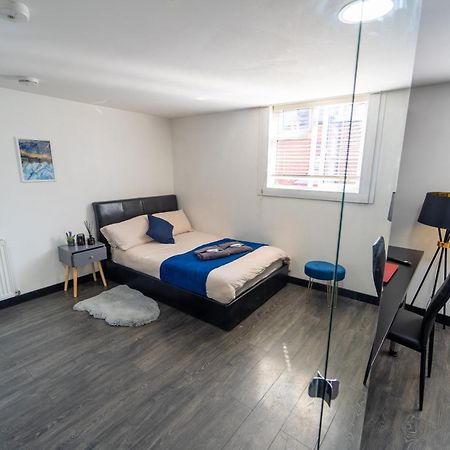 Staysa Equipped Studios Near Qe And Uob In Guesthouse Close To The City! Birmingham Phòng bức ảnh