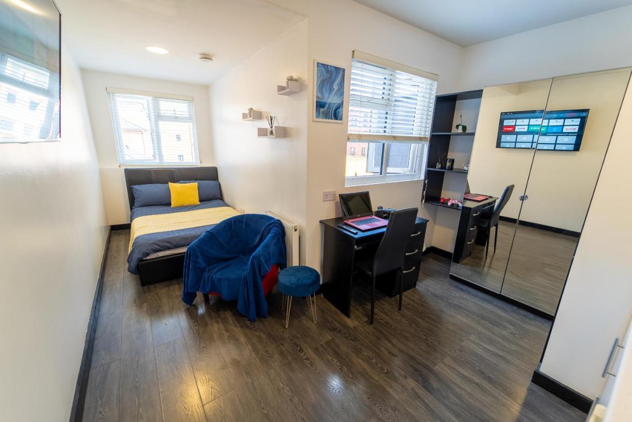 Staysa Equipped Studios Near Qe And Uob In Guesthouse Close To The City! Birmingham Phòng bức ảnh