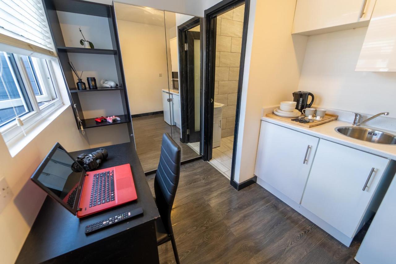 Staysa Equipped Studios Near Qe And Uob In Guesthouse Close To The City! Birmingham Phòng bức ảnh