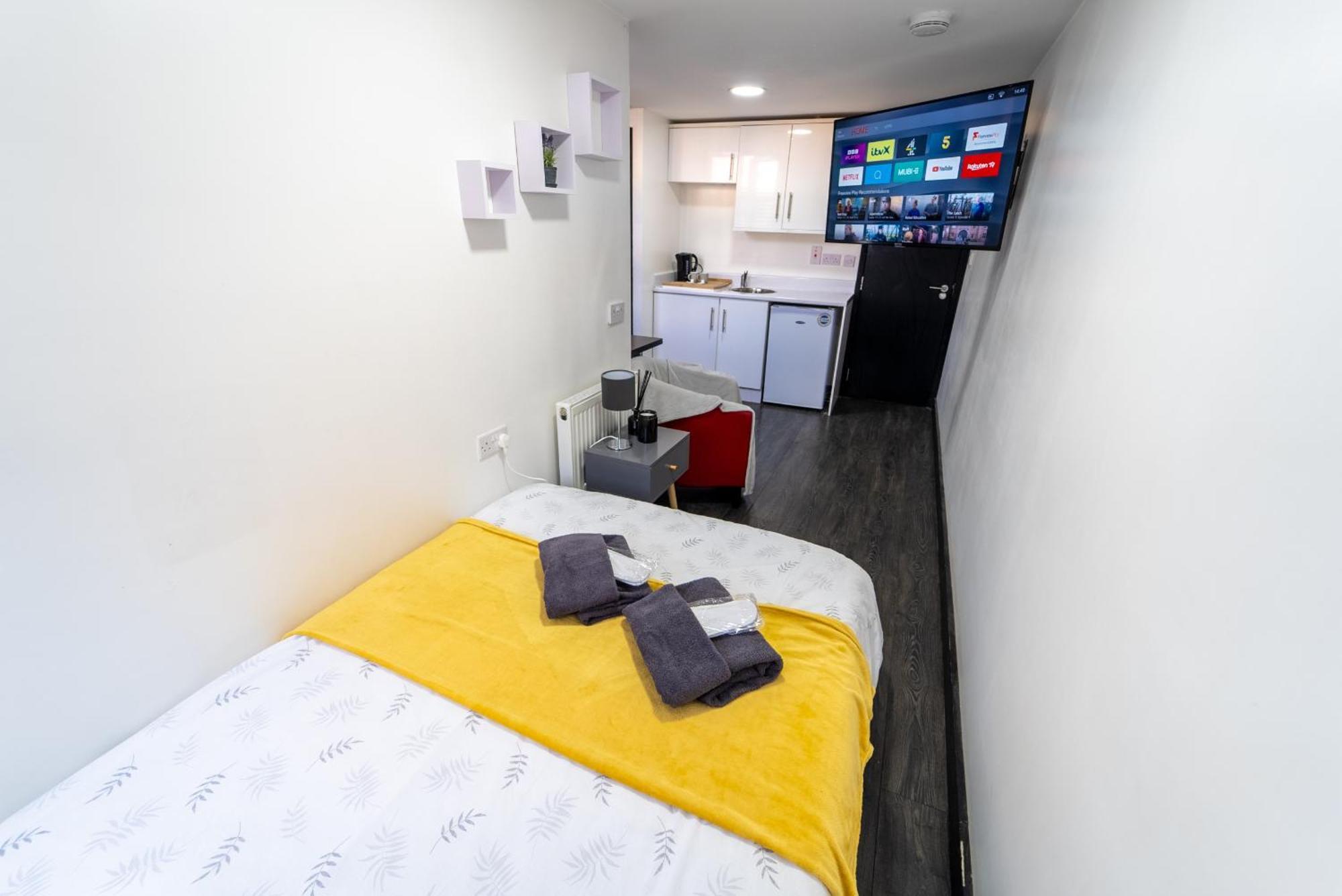 Staysa Equipped Studios Near Qe And Uob In Guesthouse Close To The City! Birmingham Phòng bức ảnh