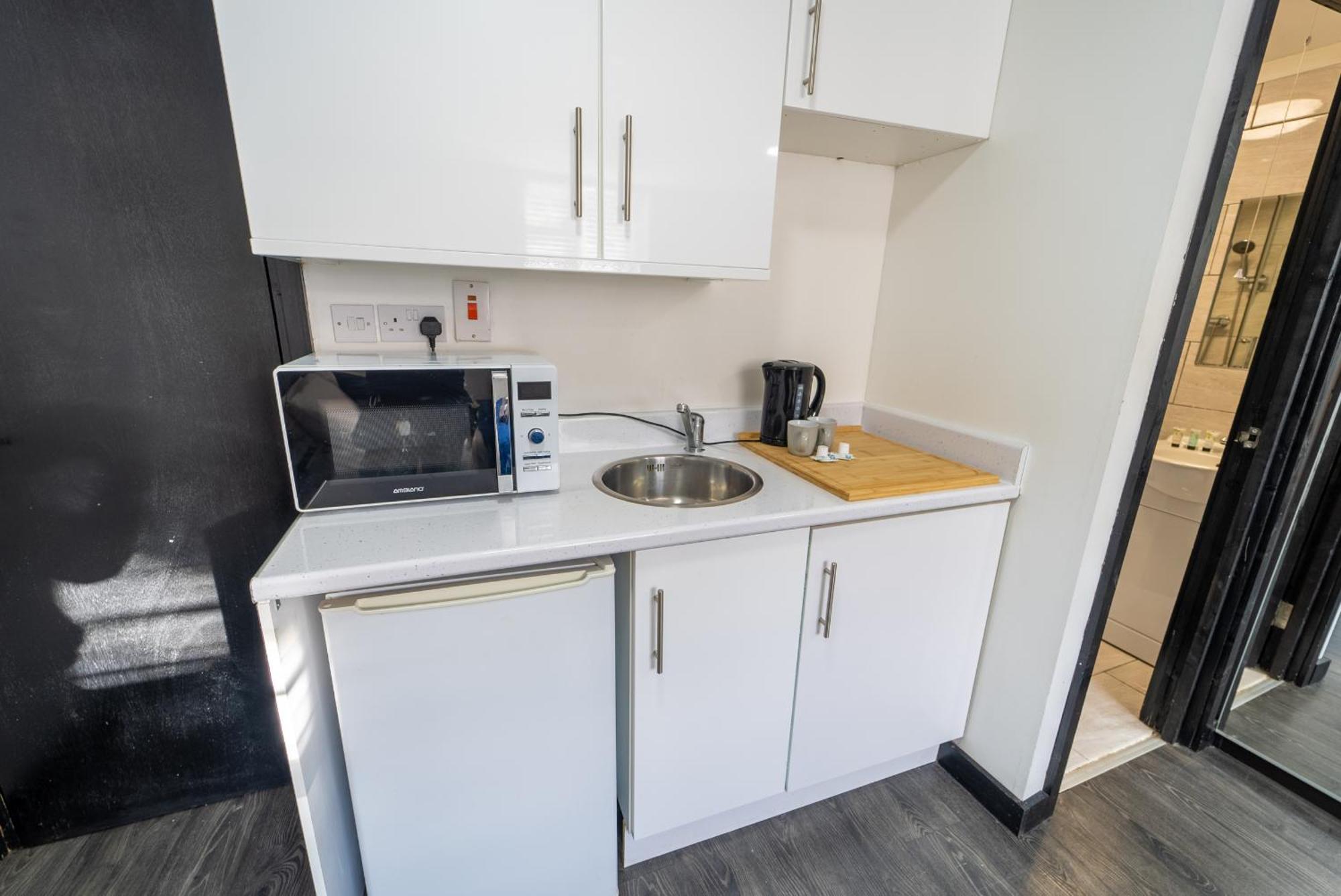 Staysa Equipped Studios Near Qe And Uob In Guesthouse Close To The City! Birmingham Phòng bức ảnh